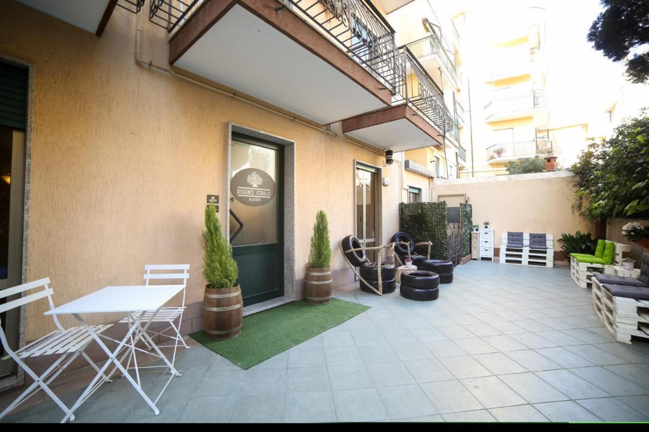 Residence Corallo Alassio Buitenkant foto